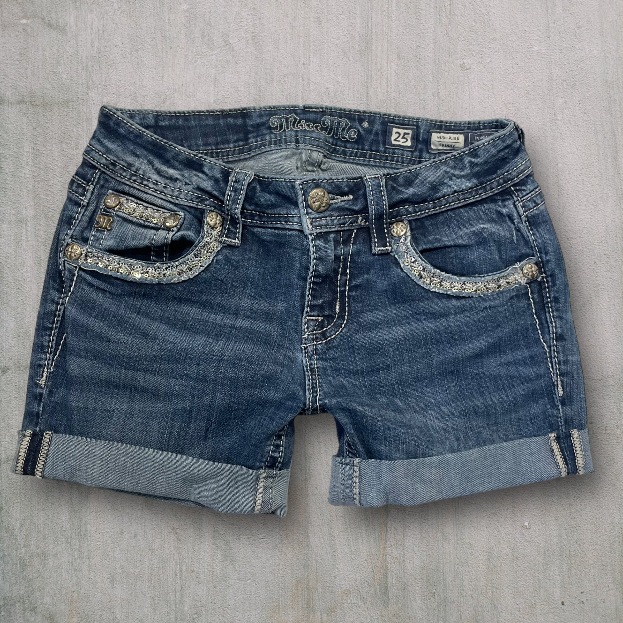Miss Me Reworked Shorts (25W) M539