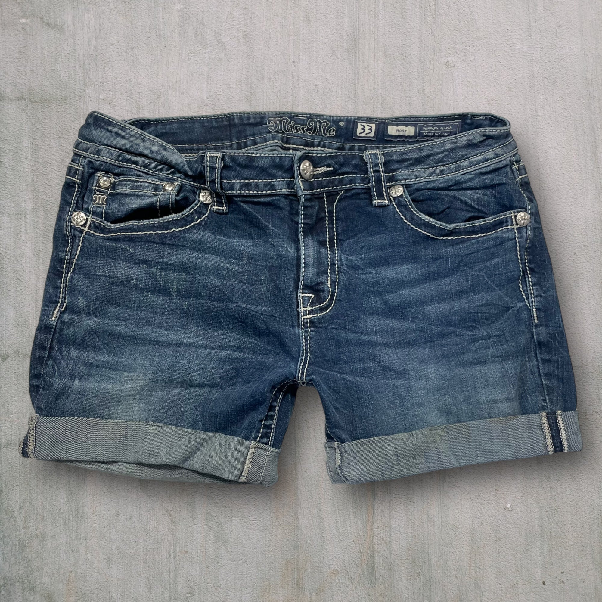 Miss Me Reworked Shorts (33W) M541