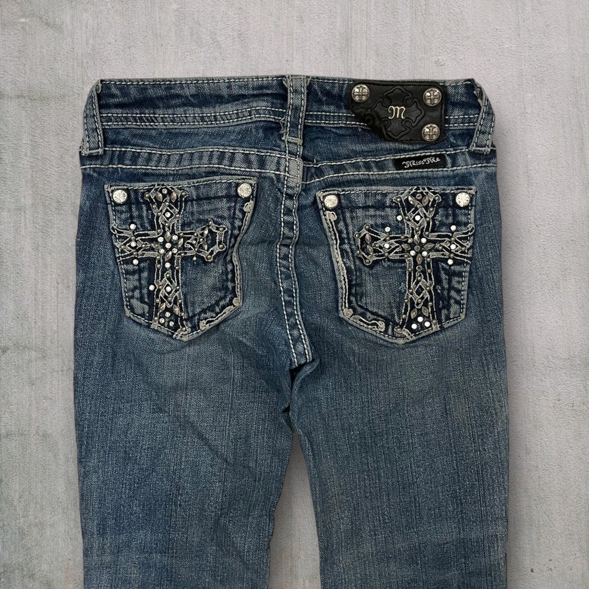 Miss Me Boot Jeans (23W) M523