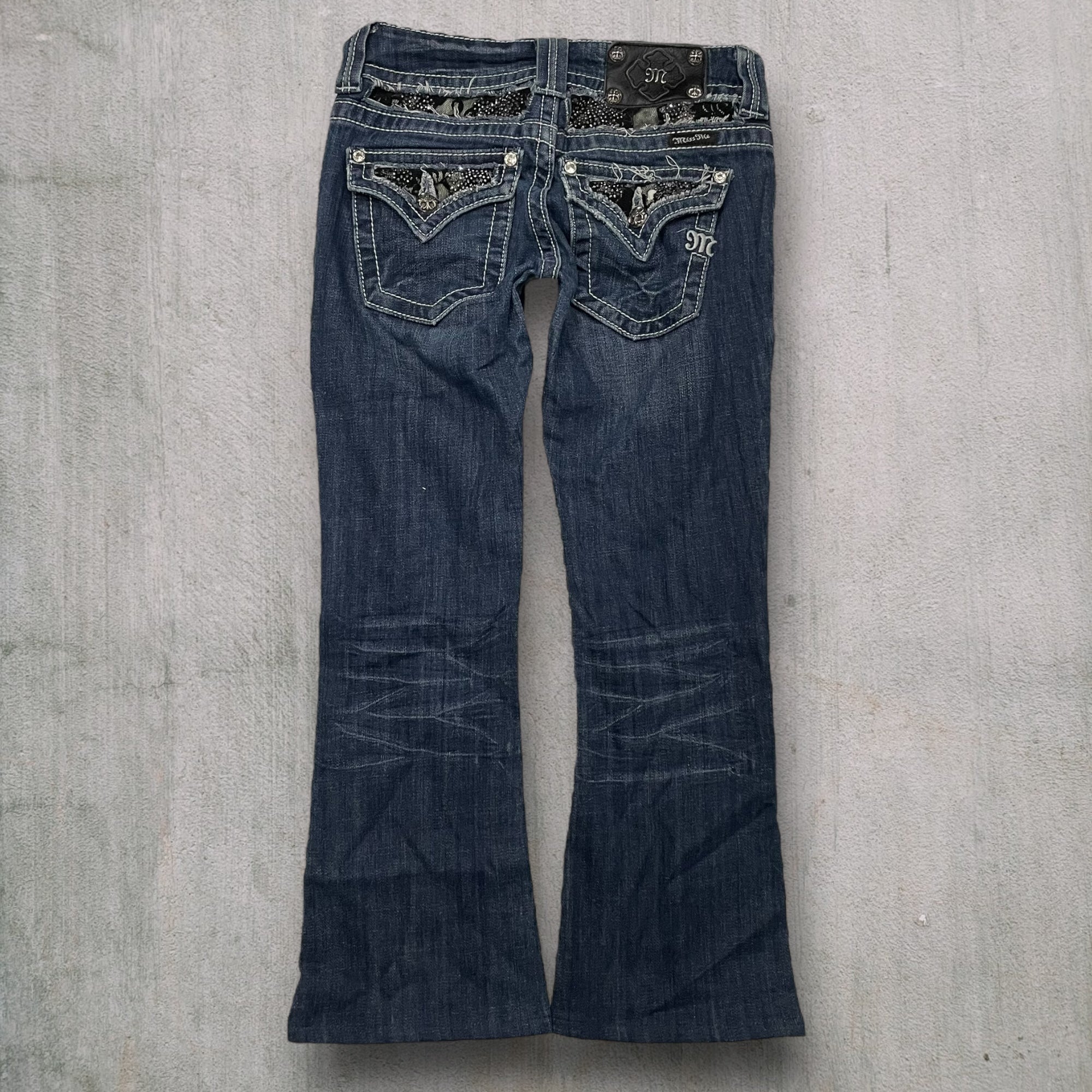 Miss Me Boot Jeans (25W) M501